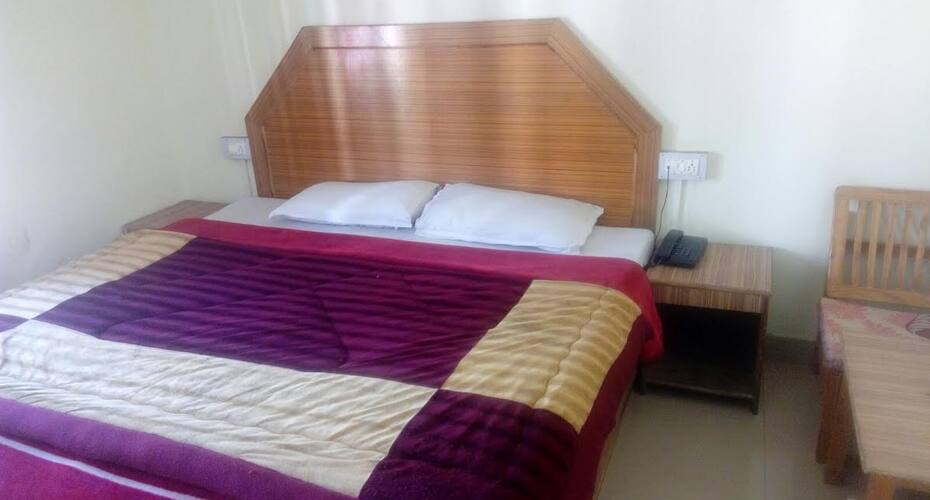 Hotel Rudrakasha, Manali 4